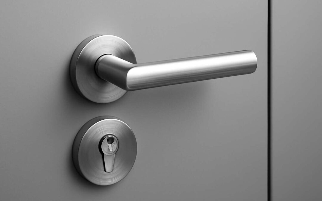Secure sophistication: aluminium door locks and handles that elevate your style and safety