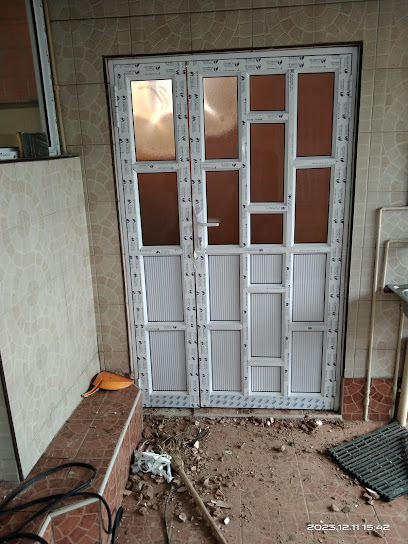 053559683232